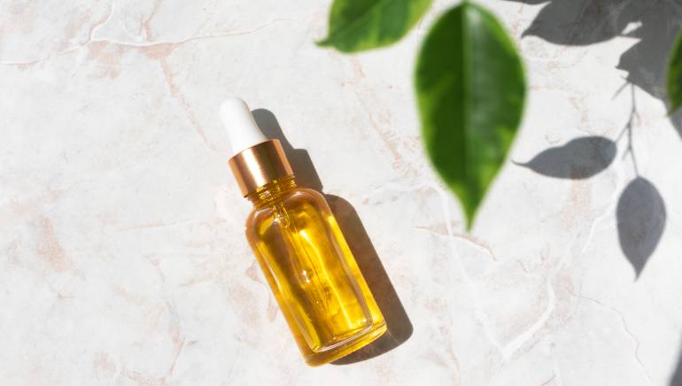 Healthy Glow With Vitamin E Oil